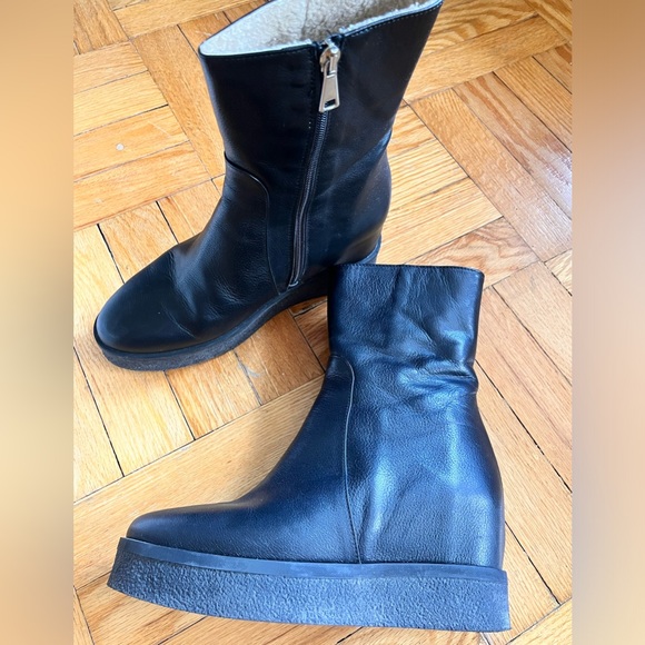 Fantastic pair of La Canadienne boots, internal wedge, black/shearling, sz. 38/8 - Picture 11 of 11